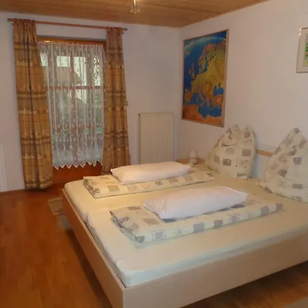شقة Ferienwohnung Petzendorfer *